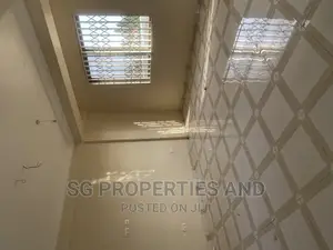 2bdrm Apartment in Sakumono, Spintex for rent
