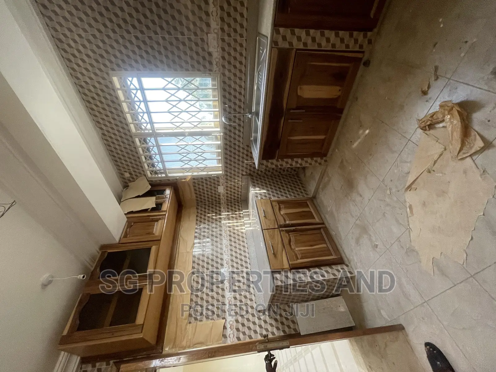 2bdrm Apartment in Sakumono, Spintex for rent
