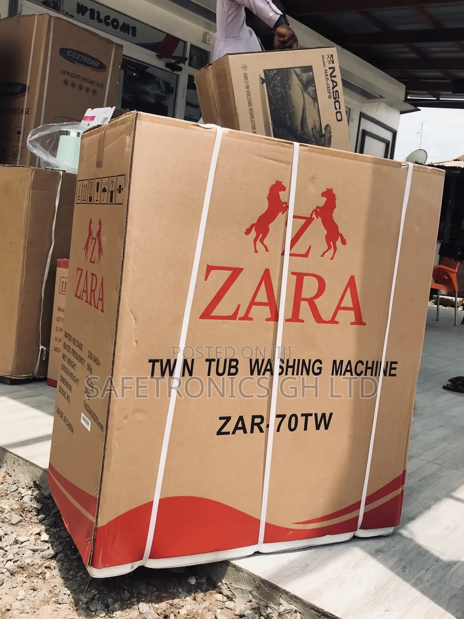Semiautomatic Topload Washingmachine 7kg White/Red Zara