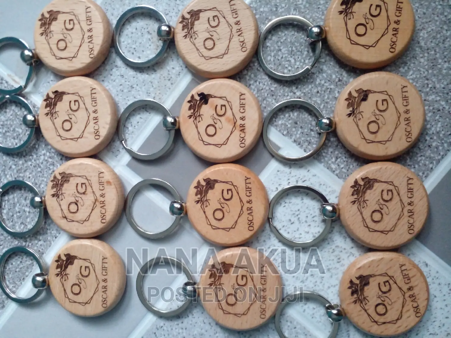 Customized Wooden Keyholder