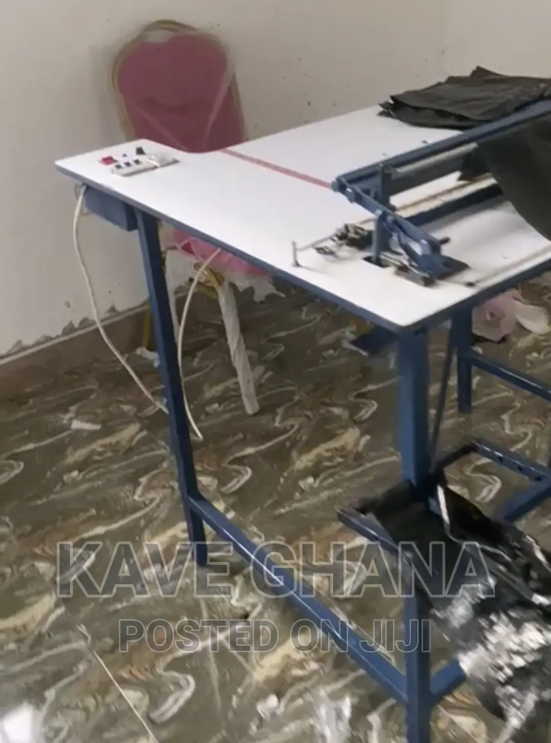 Take Away Rubber Cutting Machine