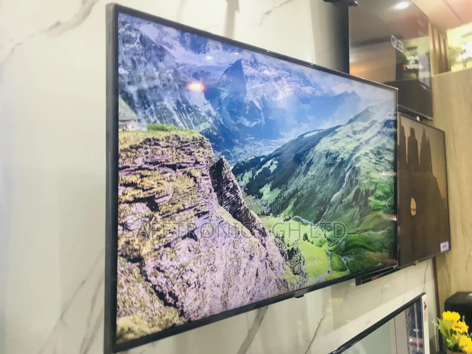 Led Real Crystal Bu80 Samsung 55 Inches Glossy Smart Tv