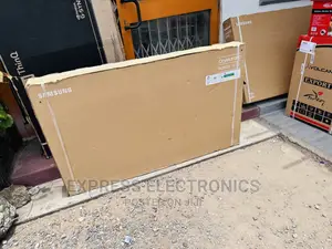 Samsung UHD Smart 75”Cu8000 True Cinema Experience
