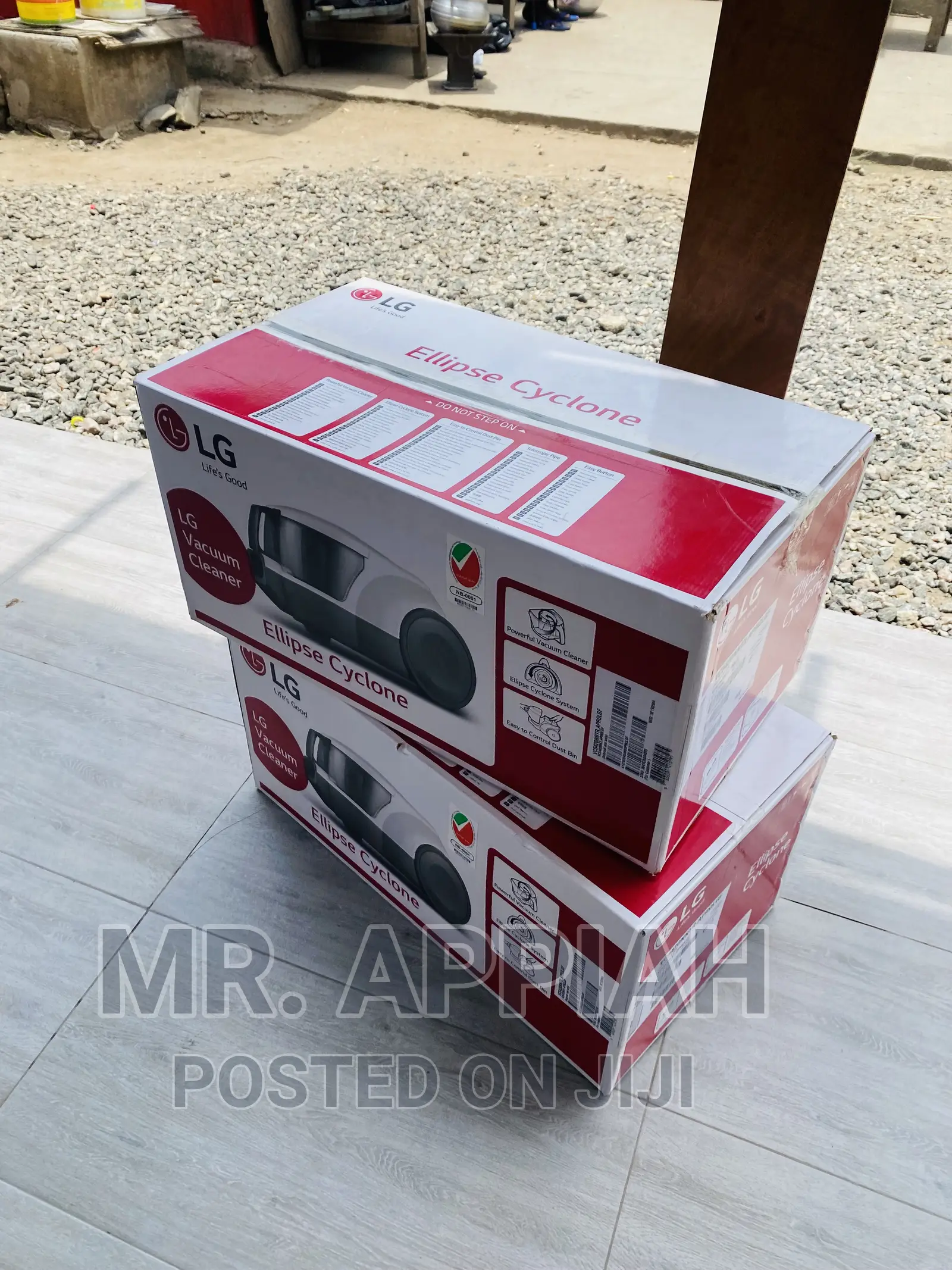 Reliable and Effective 200W LG Vacuum Cleaner(VC5420NNTR)