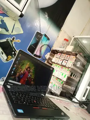 Laptop Lenovo G710 4GB Intel Core I3 HDD 320GB