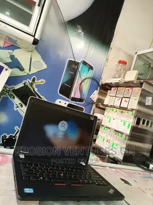 Laptop Lenovo G710 4GB Intel Core I3 HDD 320GB