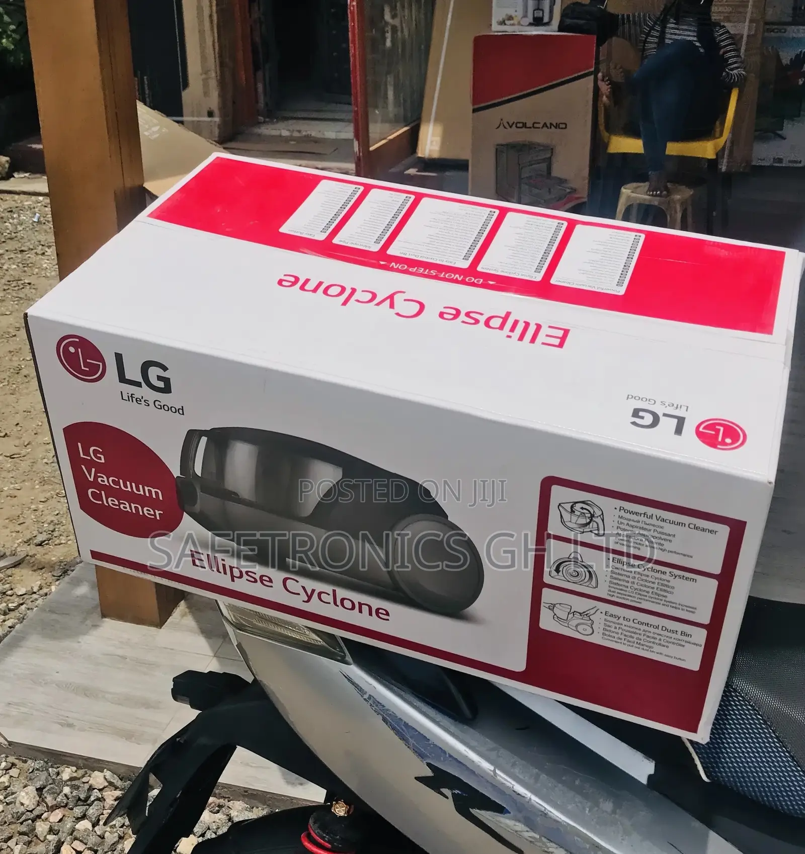 Original Electric Lg Red/White Vacuum Cleaner 2000W