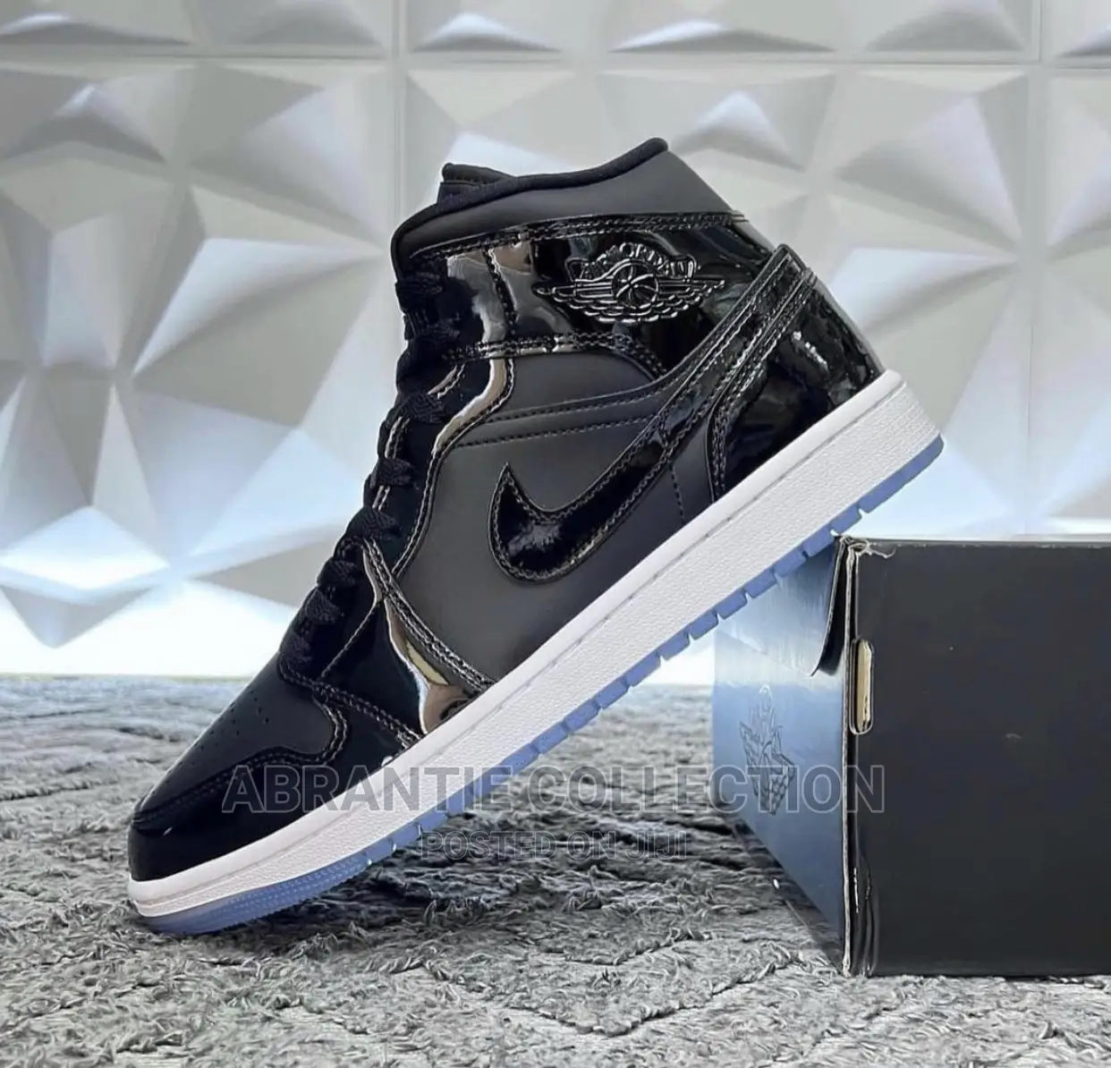 Air Jordan 1 Mid SE Space Jam