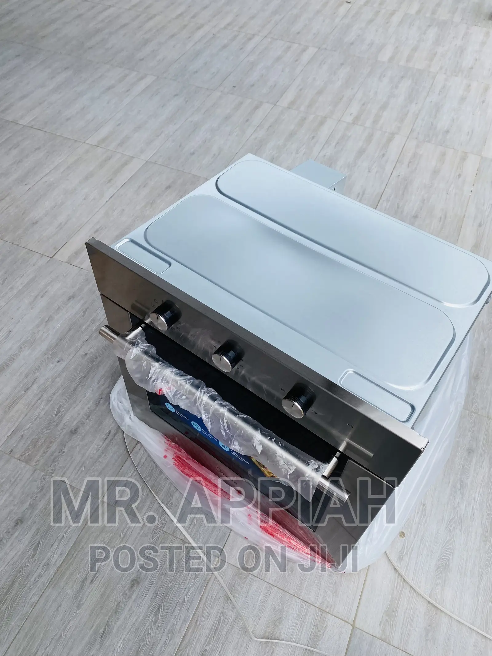 Free Standing Midea 65m80m1-012 Built-in Microwave Oven.