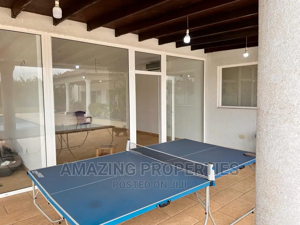 5bdrm House in Adjiriganor for sale