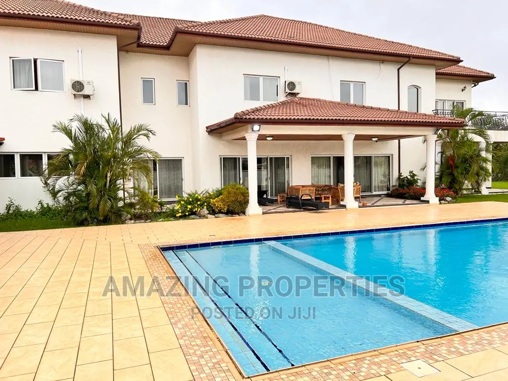 5bdrm House in Adjiriganor for sale
