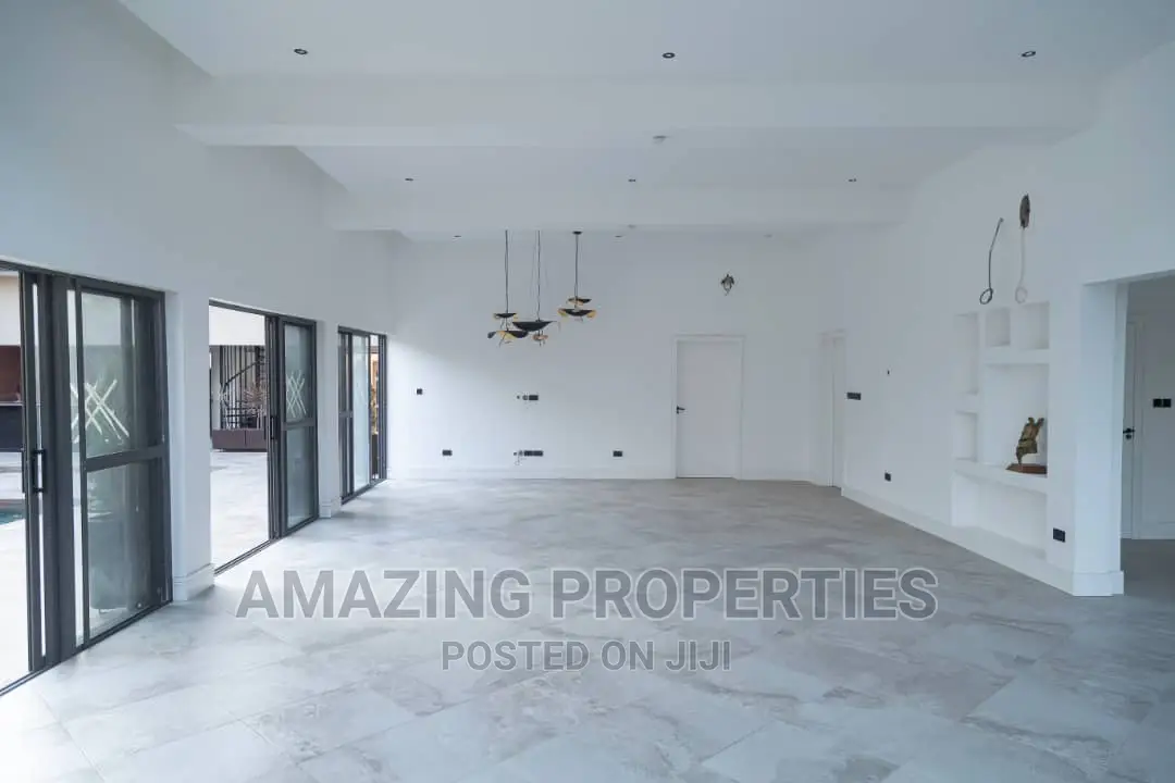 5bdrm House in Labone for sale