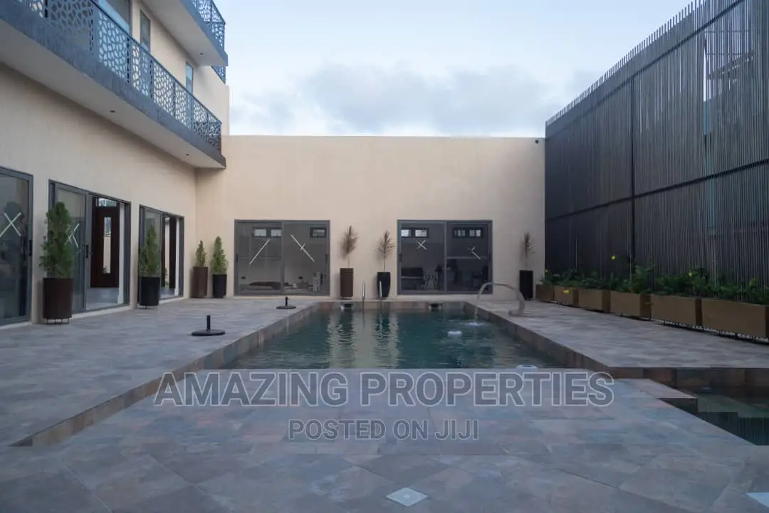 5bdrm House in Labone for sale