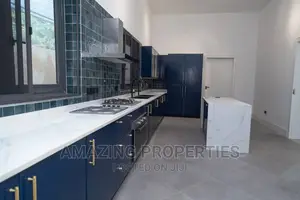 5bdrm House in Labone for sale