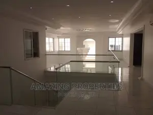 7bdrm House in Airport Residential Area for sale
