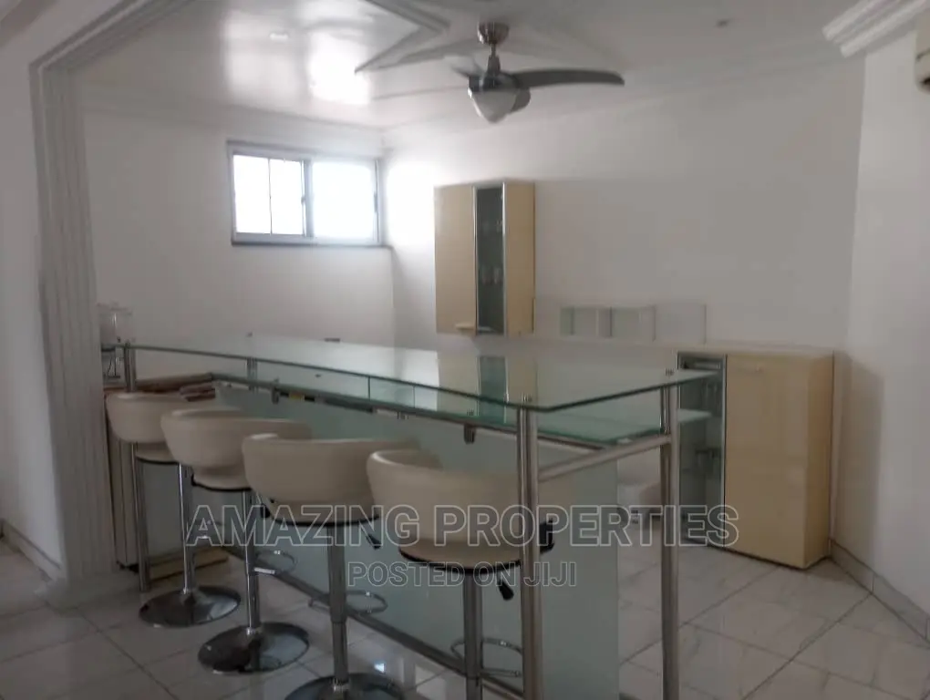 7bdrm House in Airport Residential Area for sale