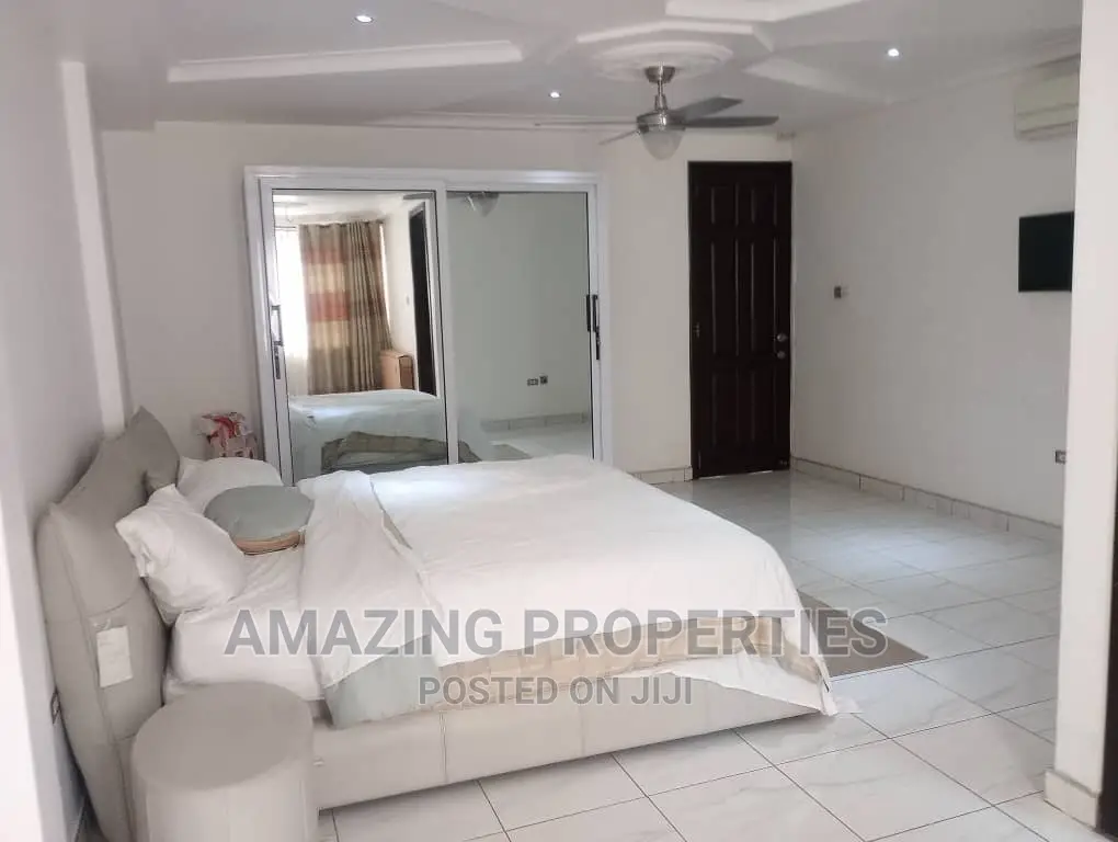 7bdrm House in Airport Residential Area for sale