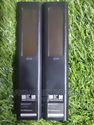 Samsung Solar $ Chargeable Voice Remote