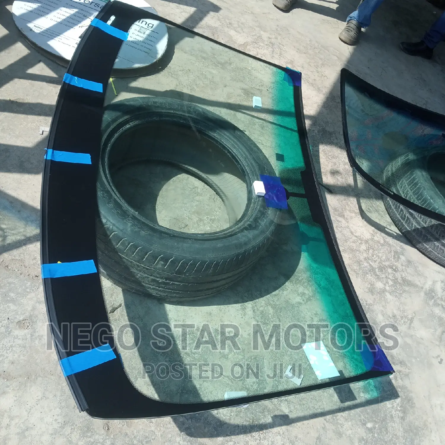 Vw Touareg 2011 Front Windscreen