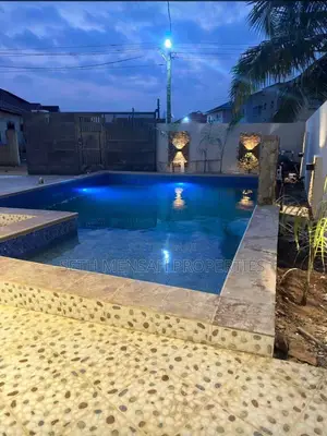 5bdrm House in Ashaley Botwe for sale