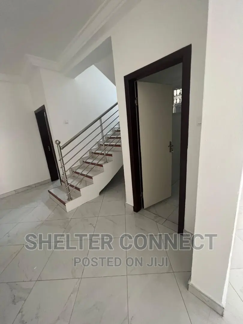 3bdrm Duplex in Oyarifa for rent