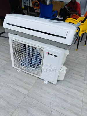 Sealed in Box Dayket Split Type Air Conditioner(1.5hp) 
