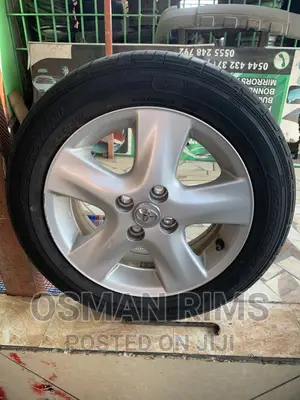 Toyota Yaris Rim .,
