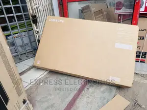 Various and Fast Connections Samsung UHD Smart 55”Au7000