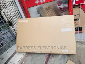 Upgrade Your Viewing Experience With Samsung UHD 55”Au700