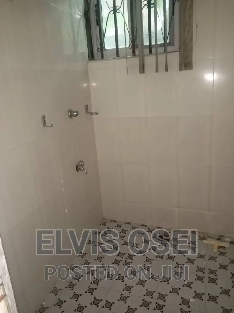 2bdrm House in Ablekuma Canada for rent
