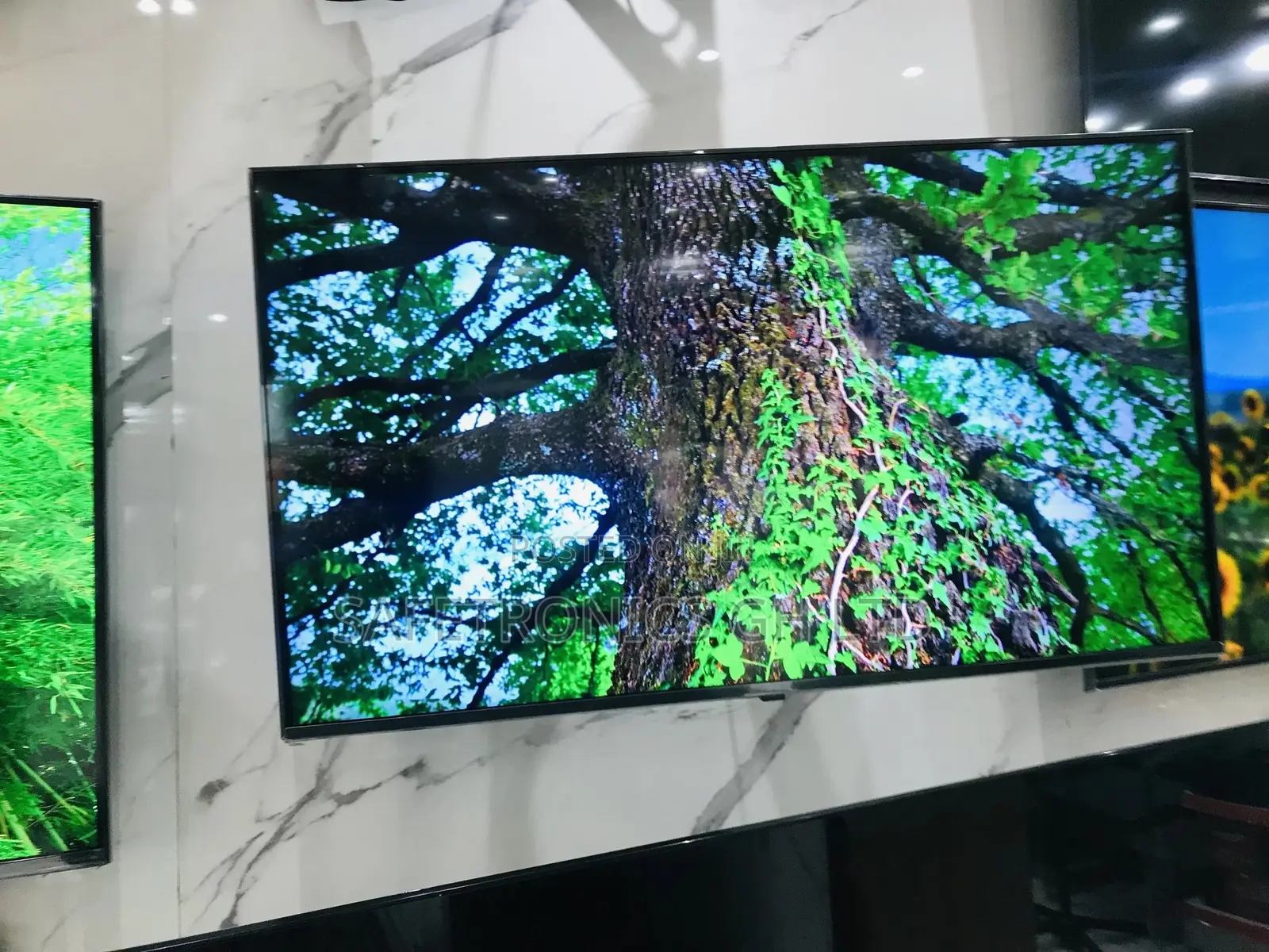 Glossy Led Samsung Uhd Crystal Smart Cu71 55 Inches Tv