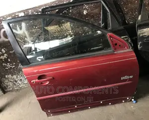 Pontiac Vibe Home Used Door. Available in Bulk