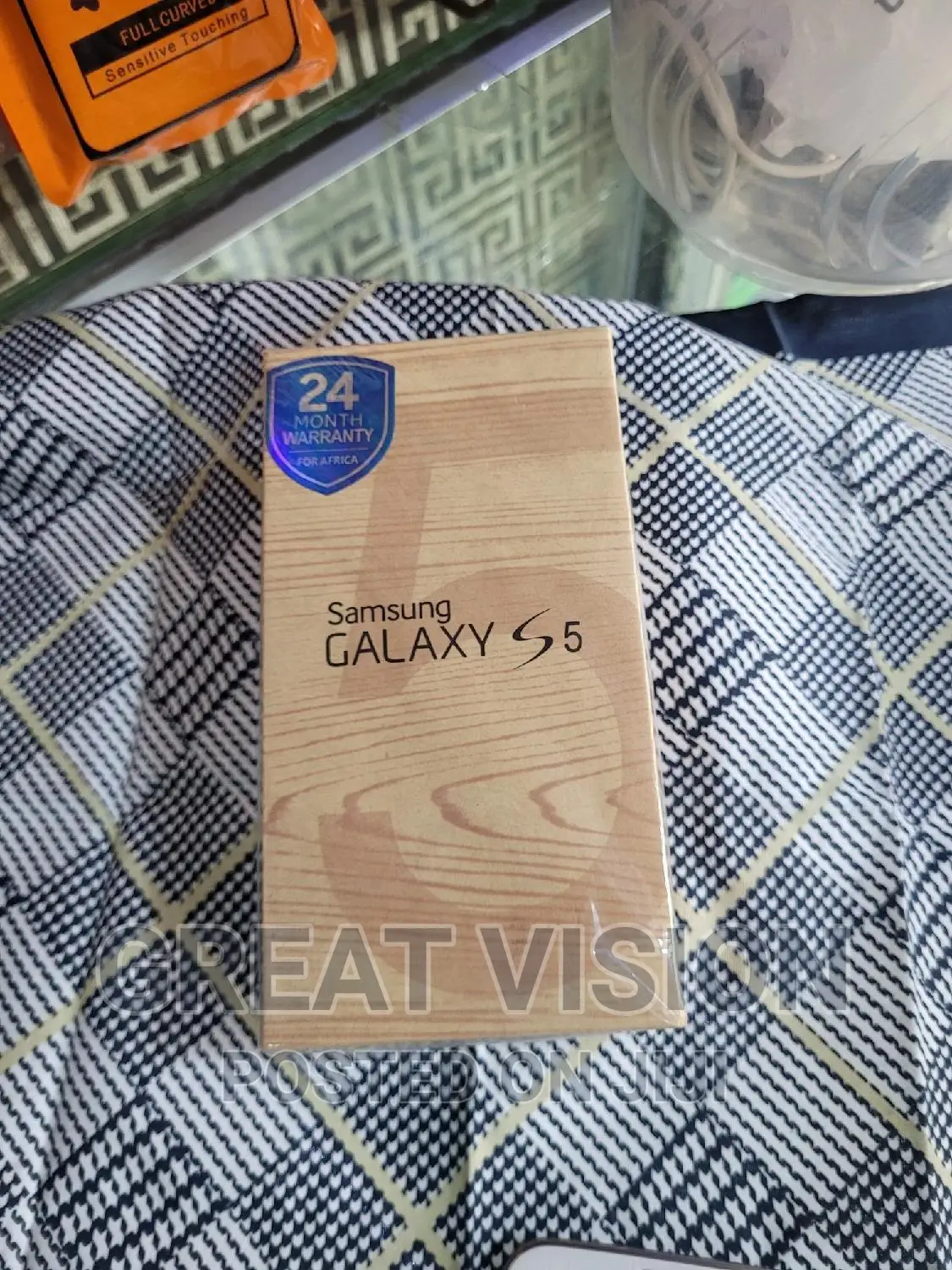 New Samsung Galaxy S5 16 GB White