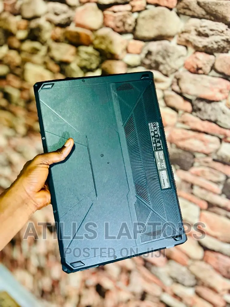 Laptop Asus TUF Gaming FX504 16GB Intel Core I7 SSHD+SSD 1.5T