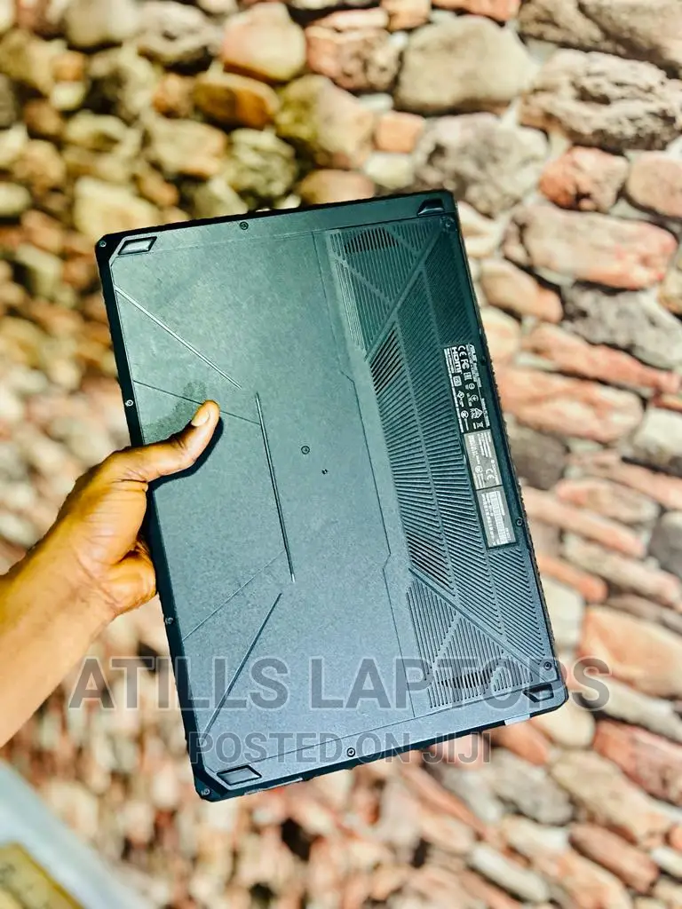 Laptop Asus TUF Gaming FX504 16GB Intel Core I7 SSHD+SSD 1.5T