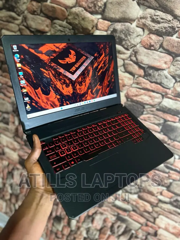Laptop Asus TUF Gaming FX504 16GB Intel Core I7 SSHD+SSD 1.5T