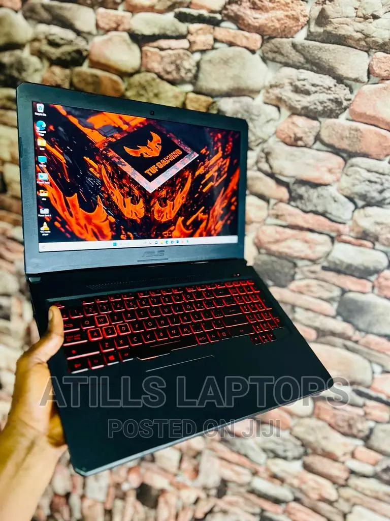 Laptop Asus TUF Gaming FX504 16GB Intel Core I7 SSHD+SSD 1.5T