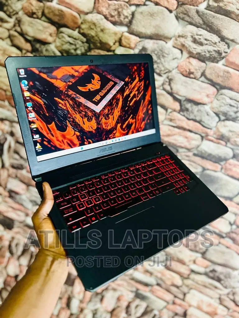 Laptop Asus TUF Gaming FX504 16GB Intel Core I7 SSHD+SSD 1.5T