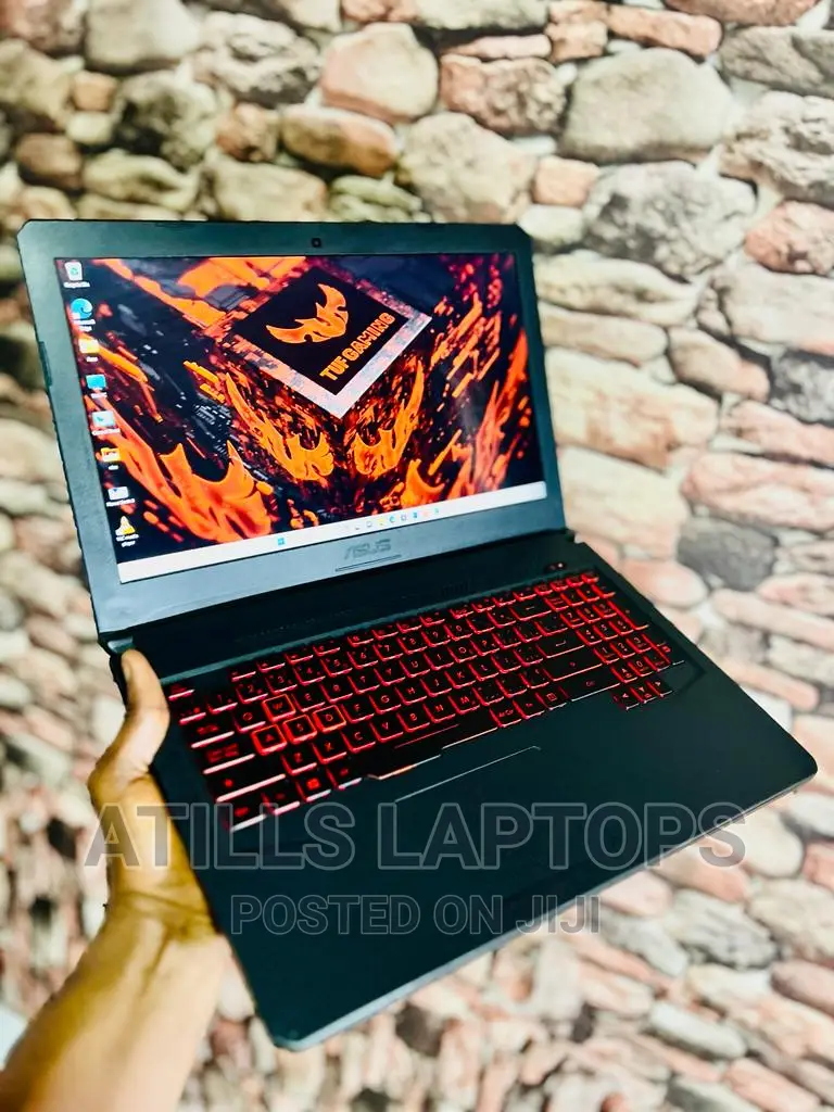 Laptop Asus TUF Gaming FX504 16GB Intel Core I7 SSHD+SSD 1.5T