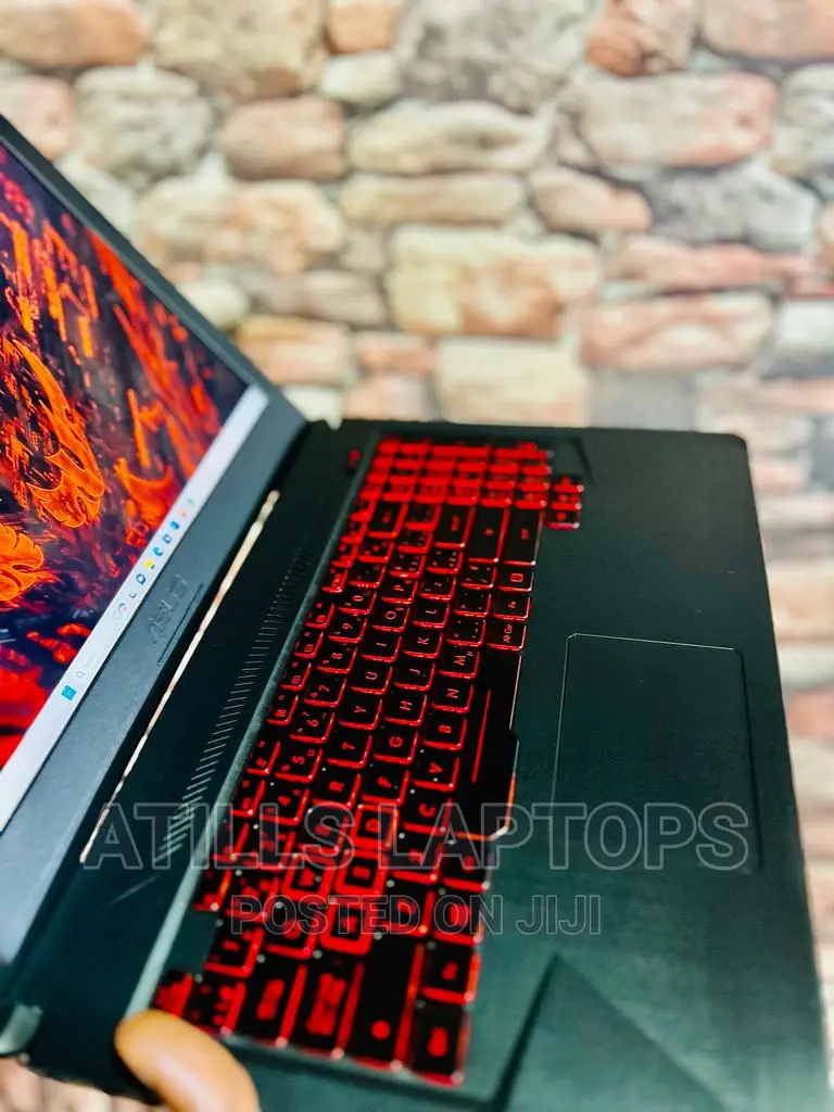 Laptop Asus TUF Gaming FX504 16GB Intel Core I7 SSHD+SSD 1.5T