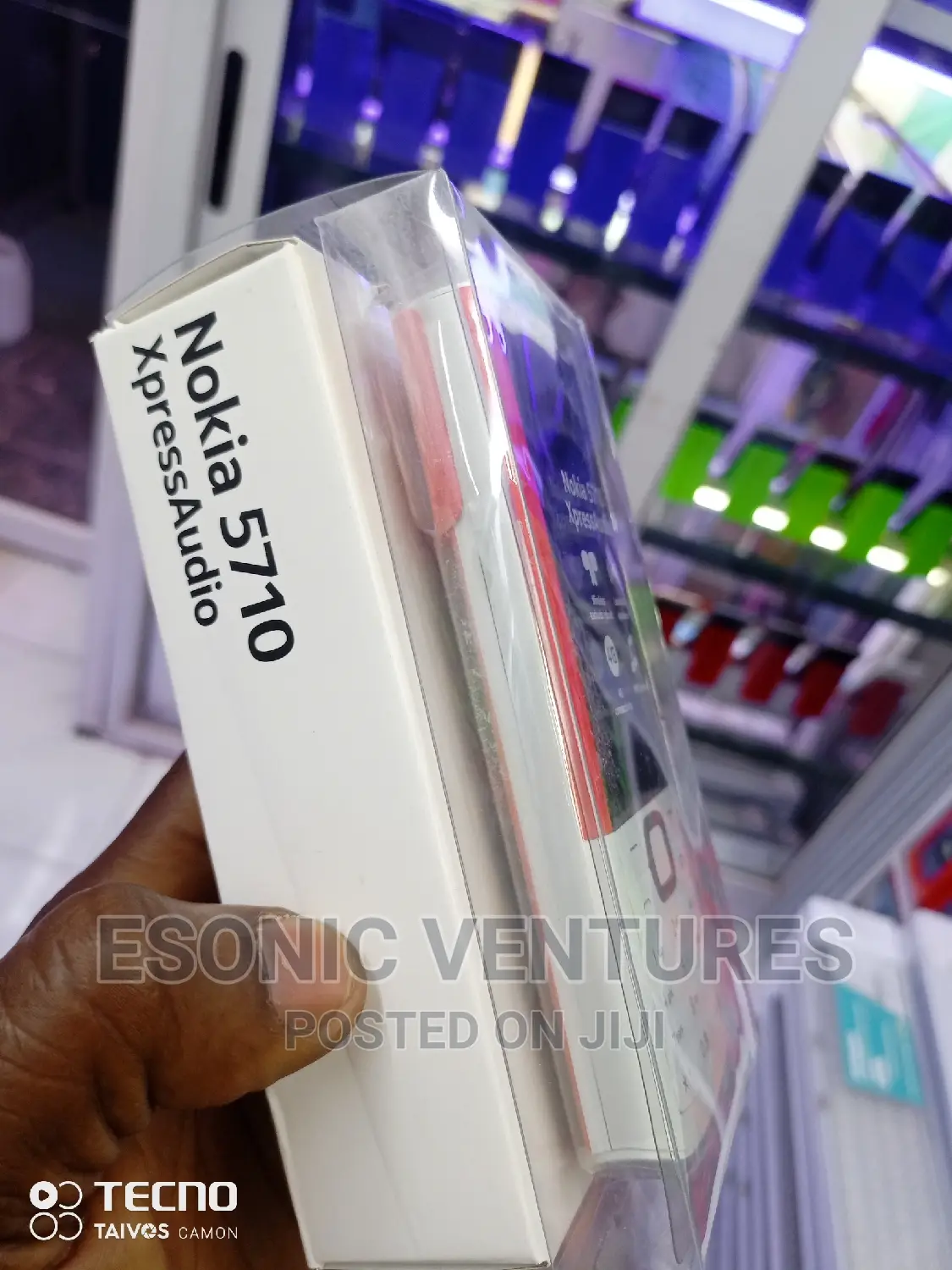 New Nokia 5710 XpressAudio White