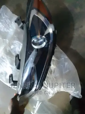 Hyundai Elantra 2016,2017,2018 Headlight Left.(Driver Side)