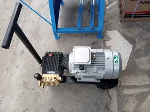5.5 Horsepower Commercial Pressure Washer With Gun for Washing Bay