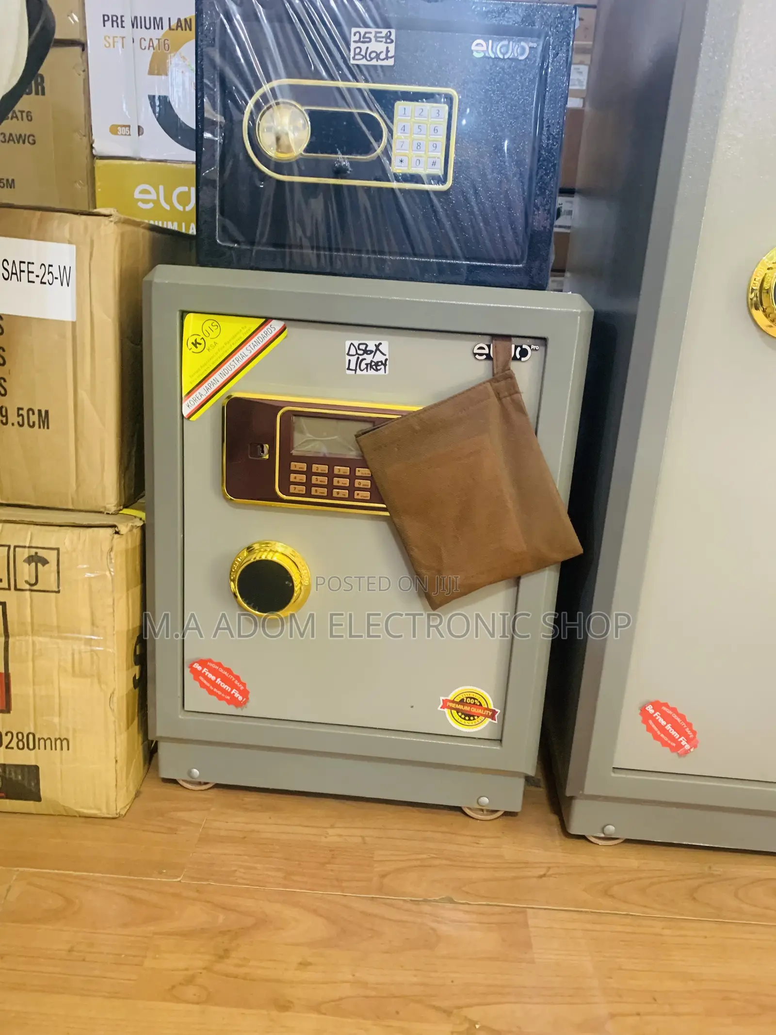 Easy to Operate Money Saving Box(Small)
