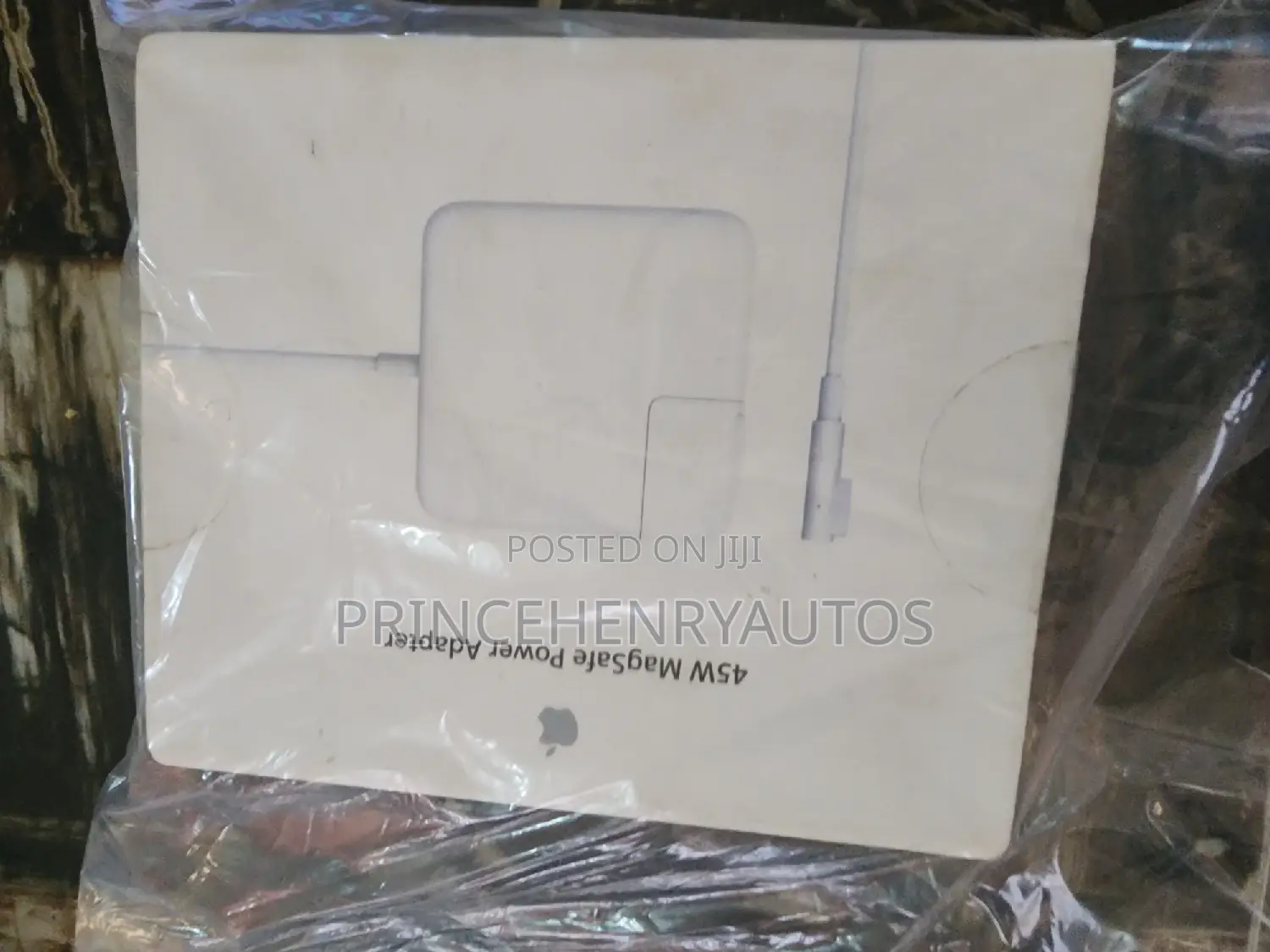 GENUINE Apple Mc747ll/A 45W Magsafe Power Adapter