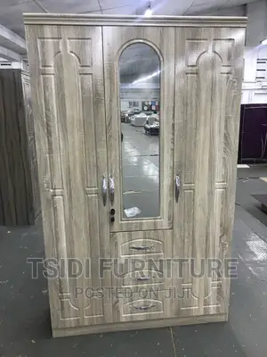 Quality Three Door Wardrobe