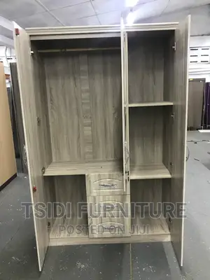 Quality Three Door Wardrobe