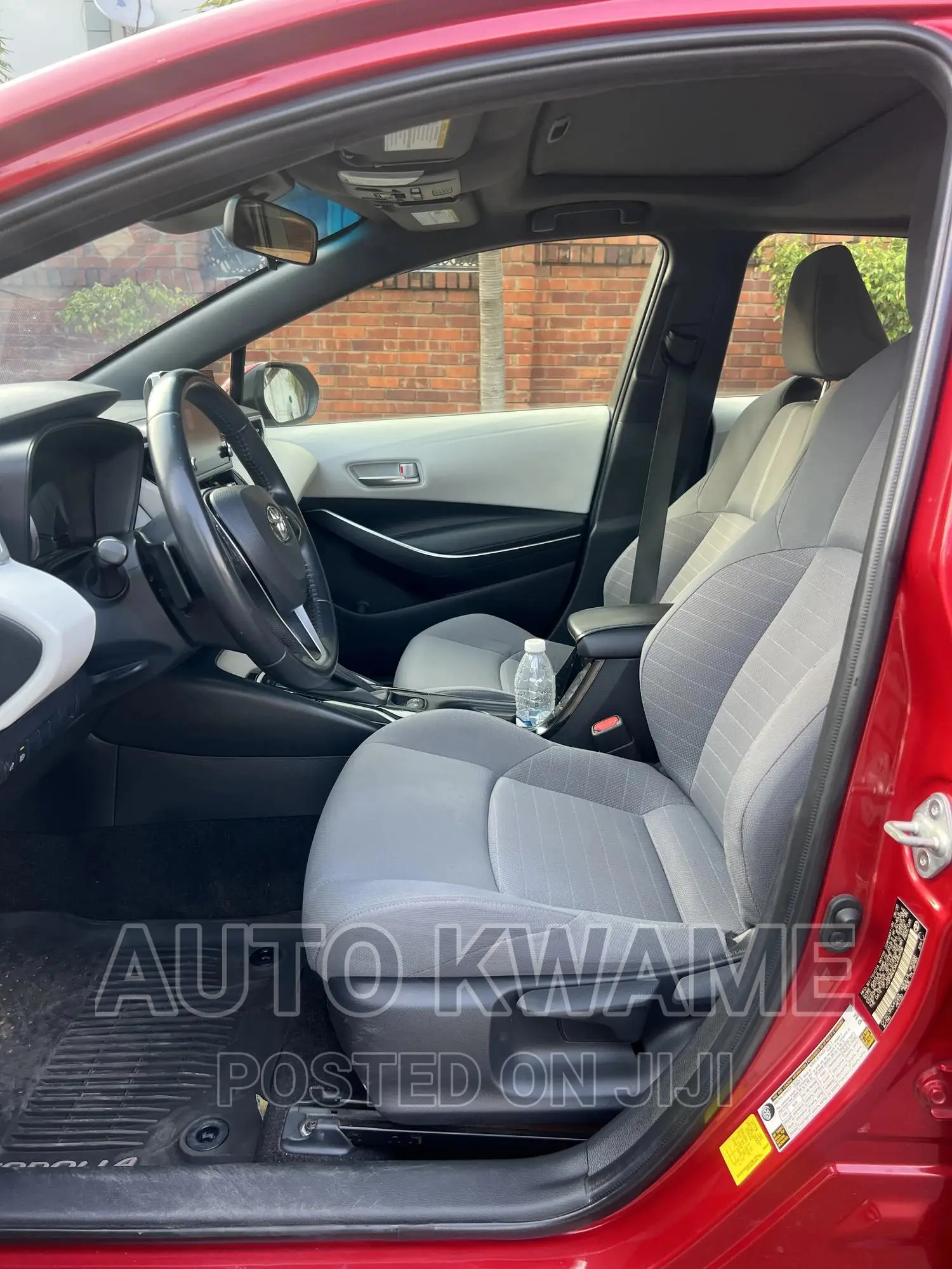 Toyota Corolla SE 2021 Red