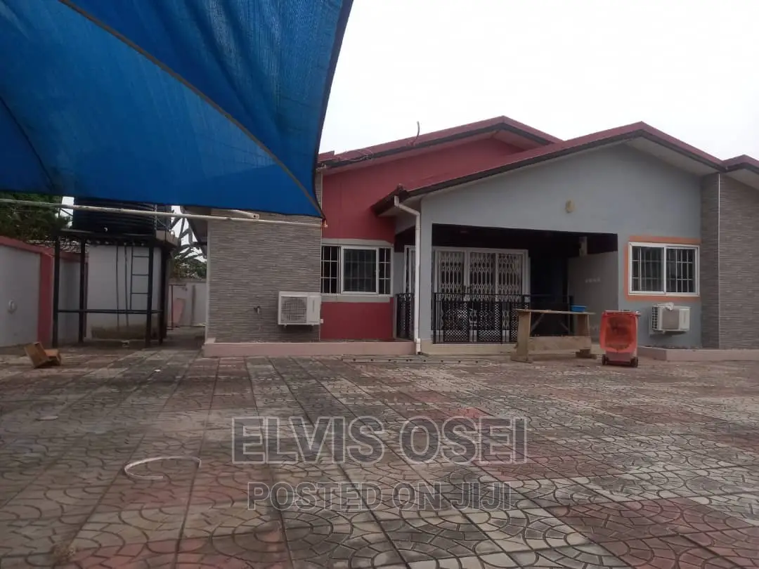 3bdrm House in Broadcasting Kasoa, Weija for rent