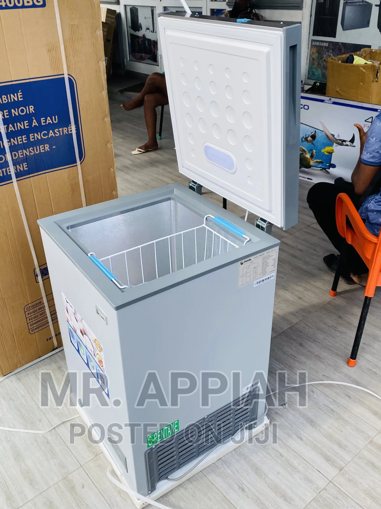 Manuel Defrost Pearl PCF-127 1 Door Chest Freezer(100L)